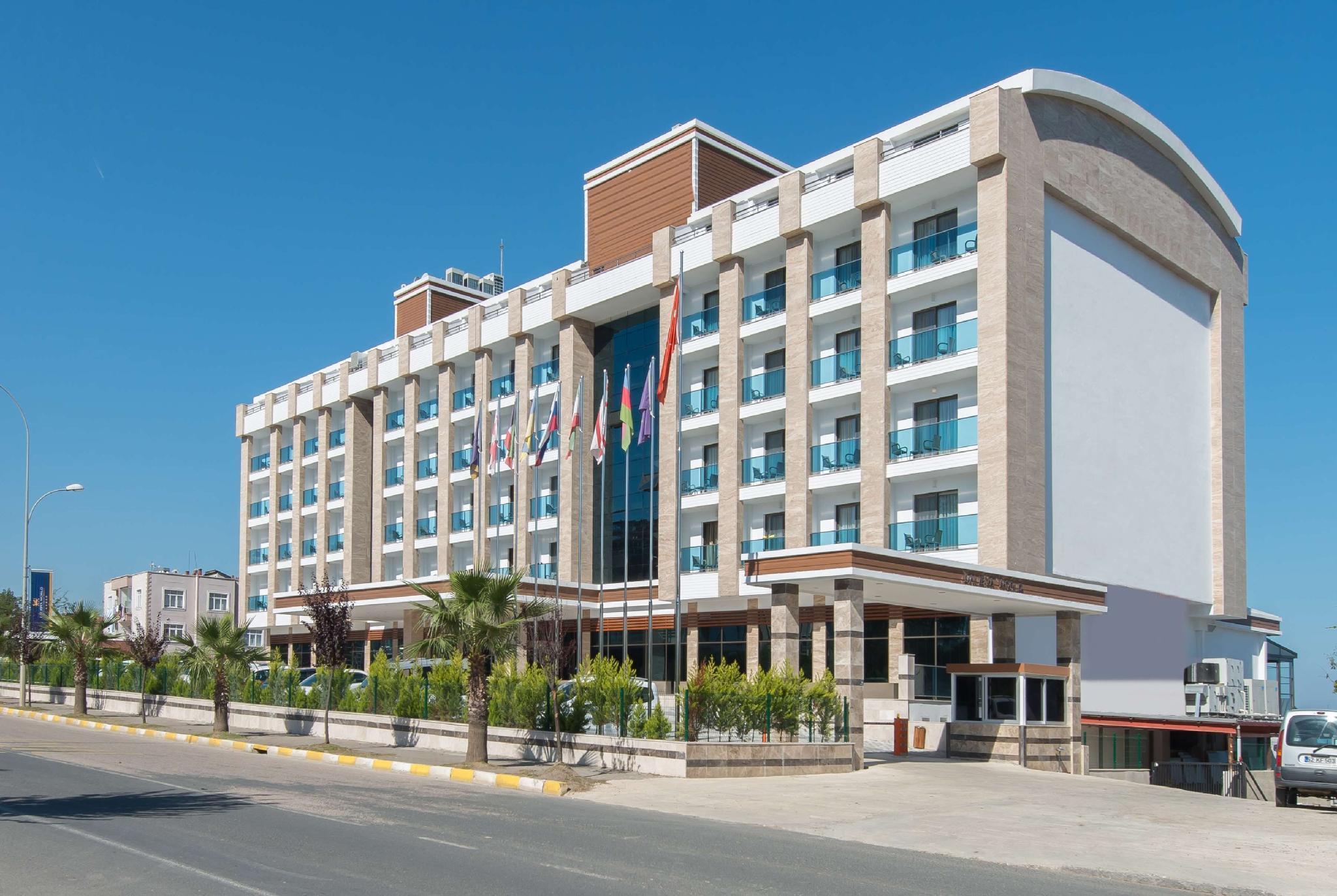 รามาดา รีสอร์ต บาย วินด์แฮม อุนเย Hotel Unye ภายนอก รูปภาพ