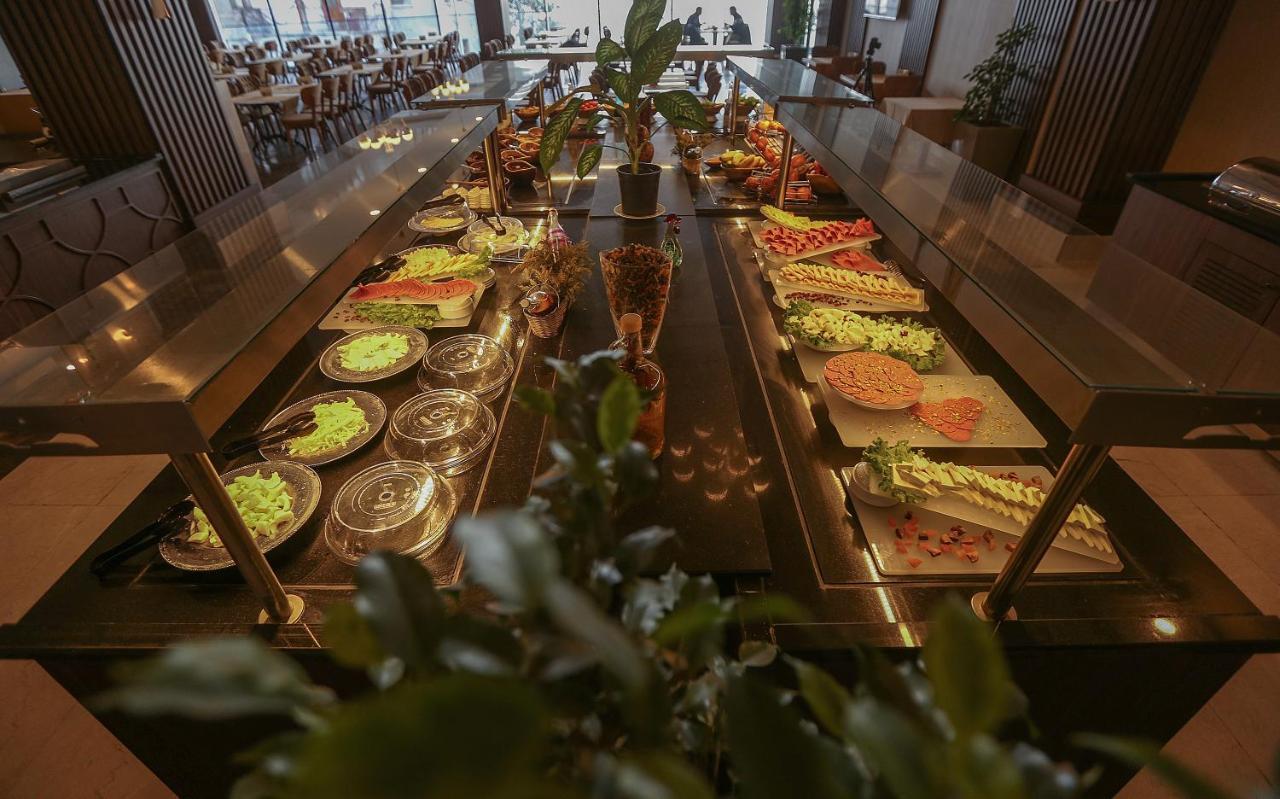 รามาดา รีสอร์ต บาย วินด์แฮม อุนเย Hotel Unye ภายนอก รูปภาพ
